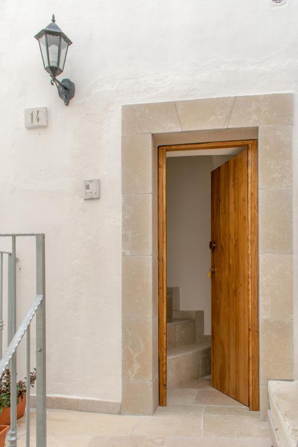 Amari'S Home Ostuni Εξωτερικό φωτογραφία